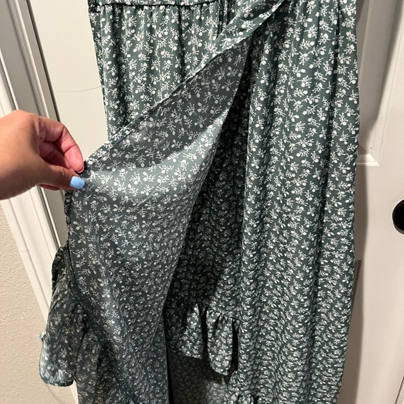 Chic Green Floral High Low Dress sz large - Picture 6 of 8